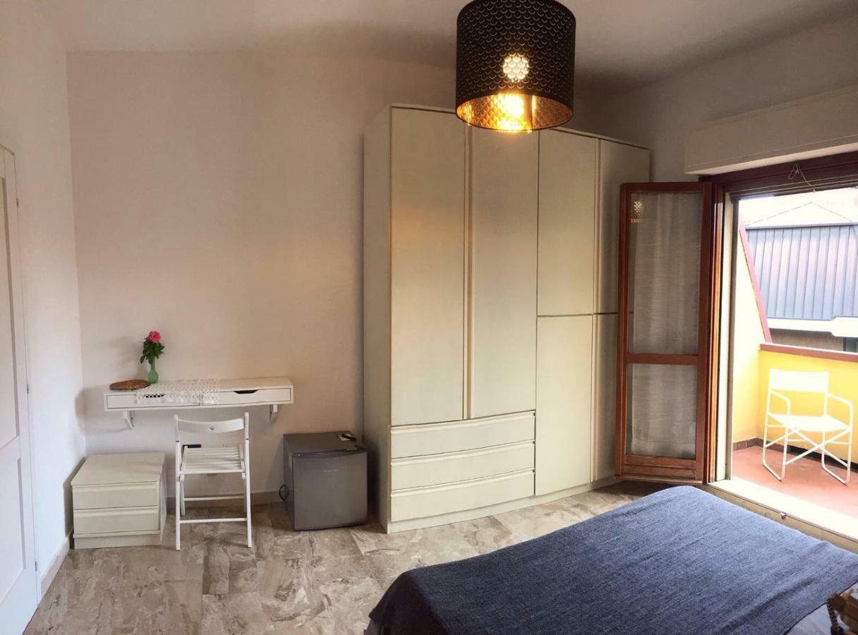 Il Contrabbasso Cremona Buitenkant foto